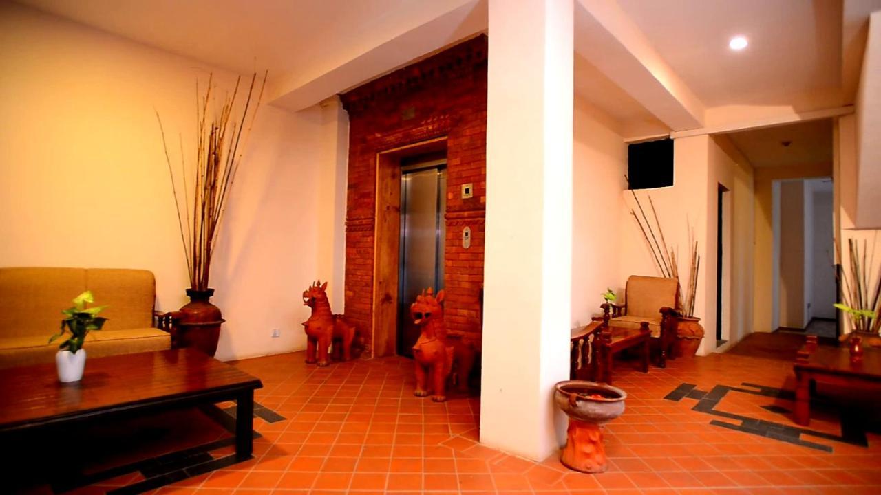 Golden Temple Inn Kathmandu Exterior foto