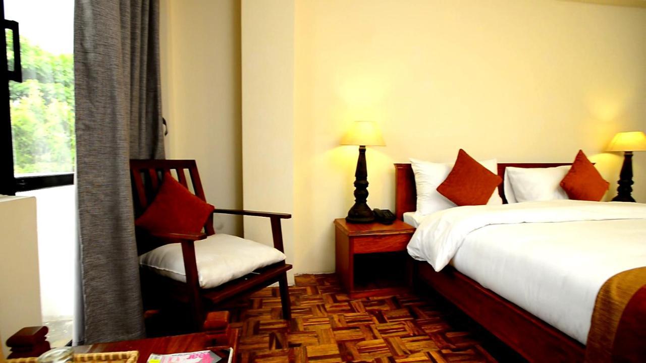 Golden Temple Inn Kathmandu Exterior foto